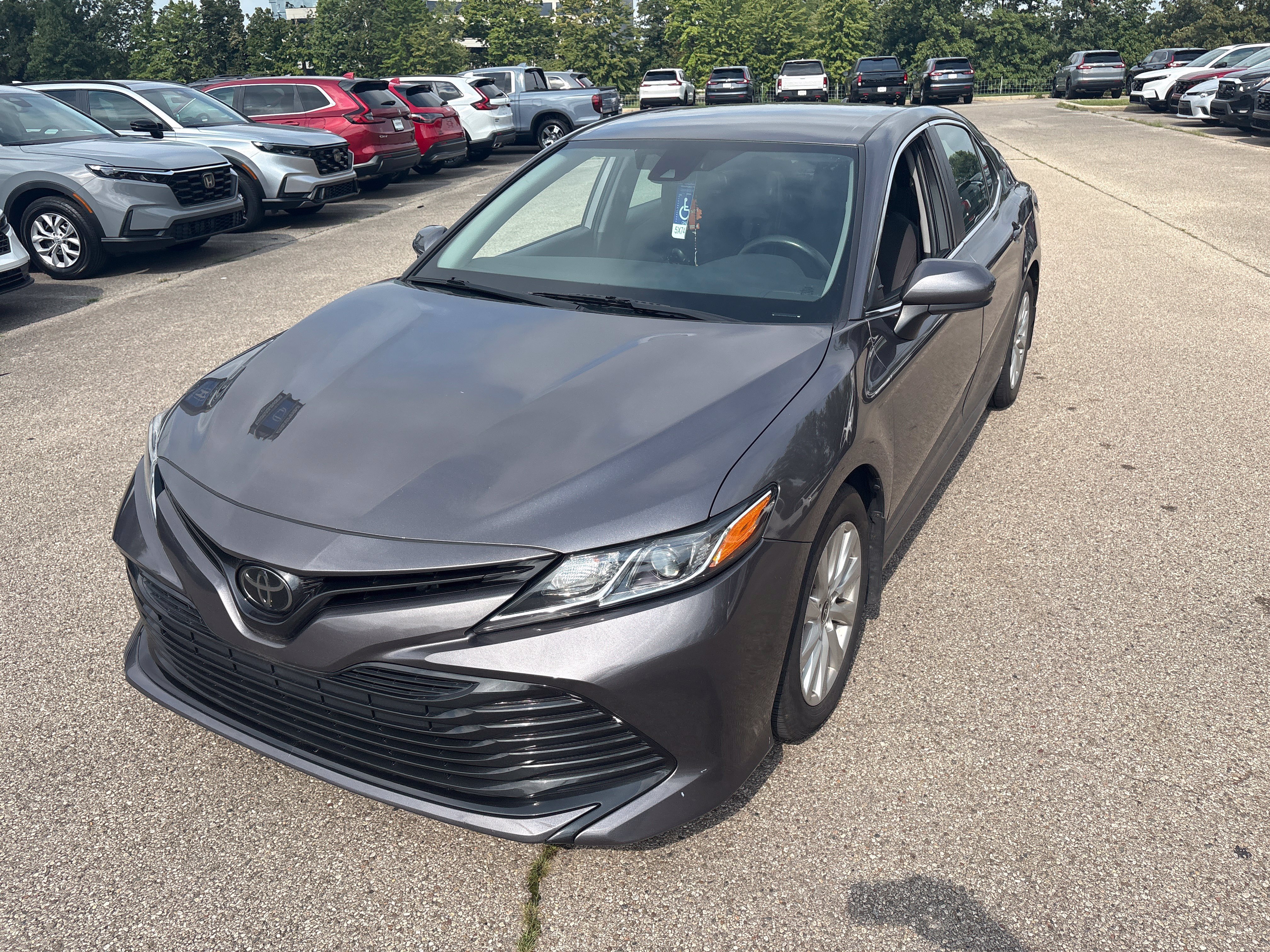 Used 2020 Toyota Camry LE FWD image 12