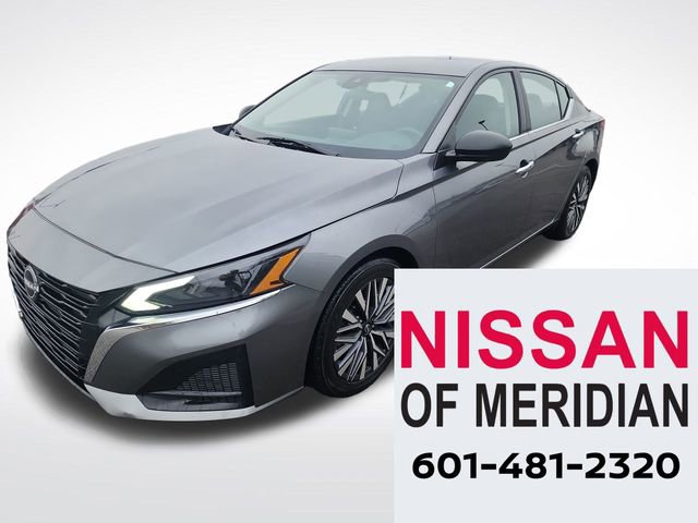 Used 2024 Nissan Altima 2.5 SV