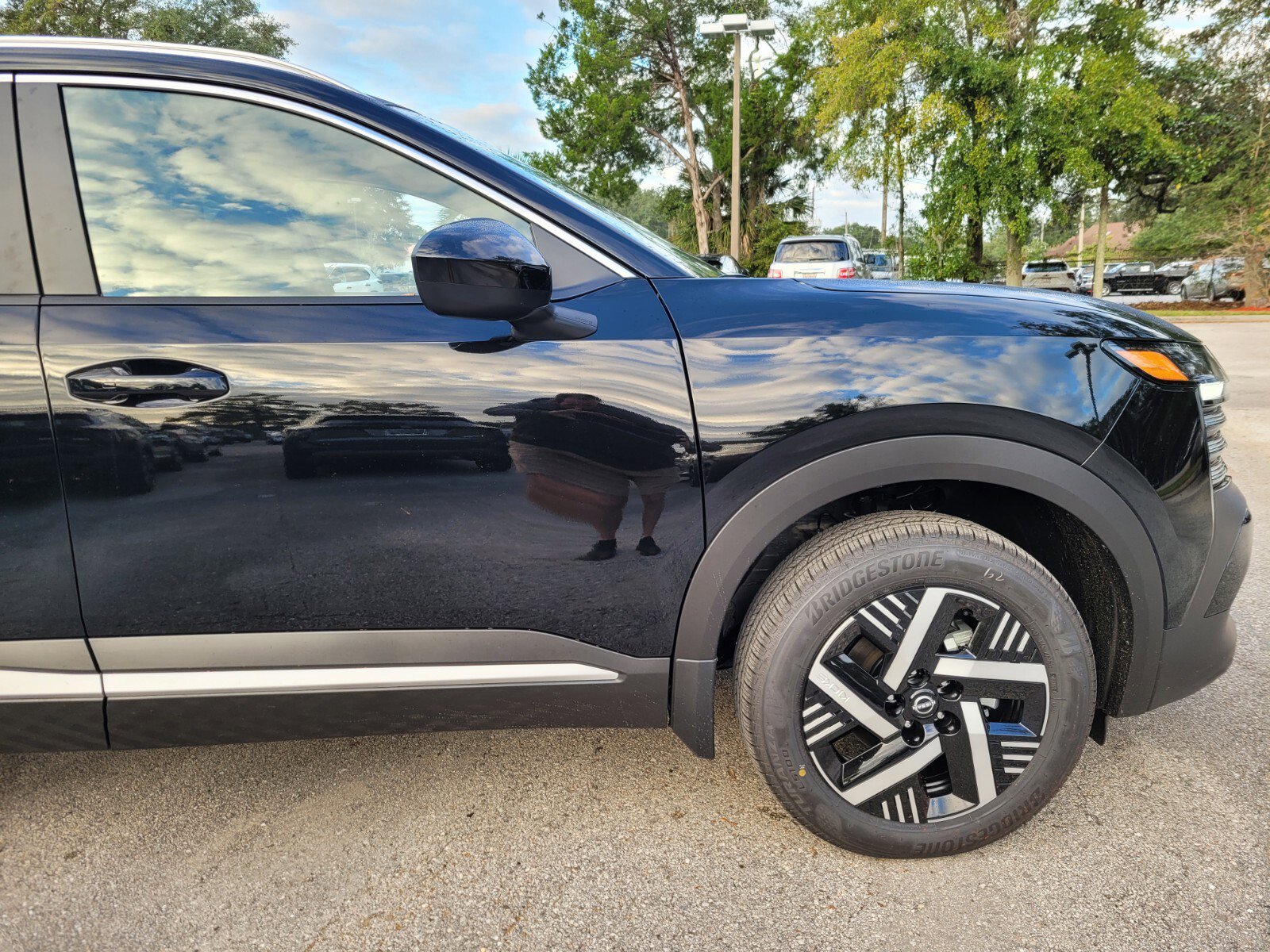 New 2026 Nissan Kicks SV image 8