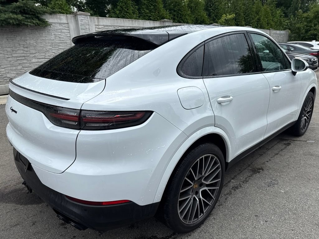 Used 2022 Porsche Cayenne Platinum Edition AWD/4WD image 5