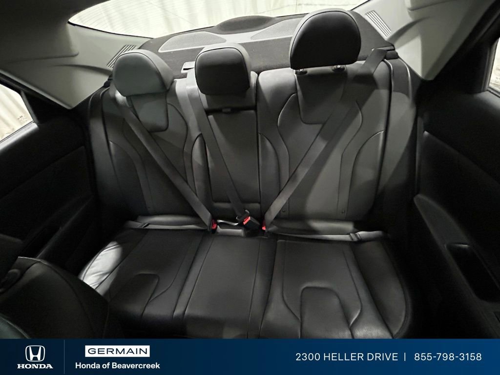 Used 2022 Hyundai Elantra Limited FWD image 28
