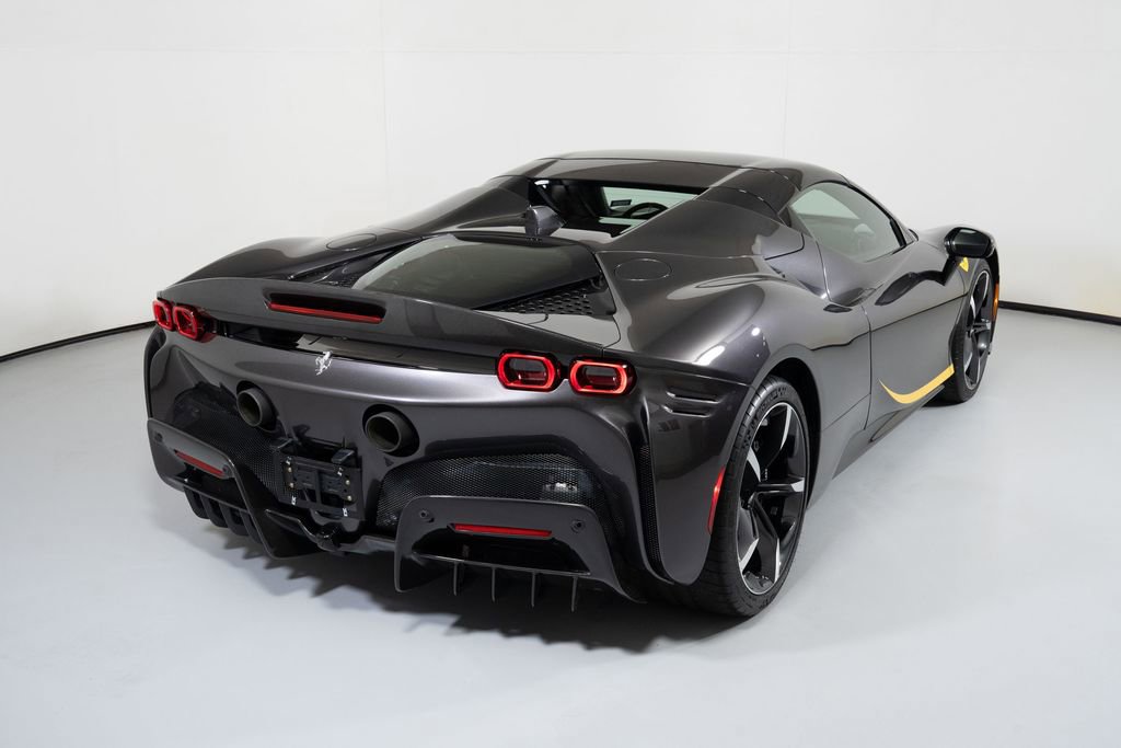 Used 2022 Ferrari SF90 Spider AWD/4WD image 19