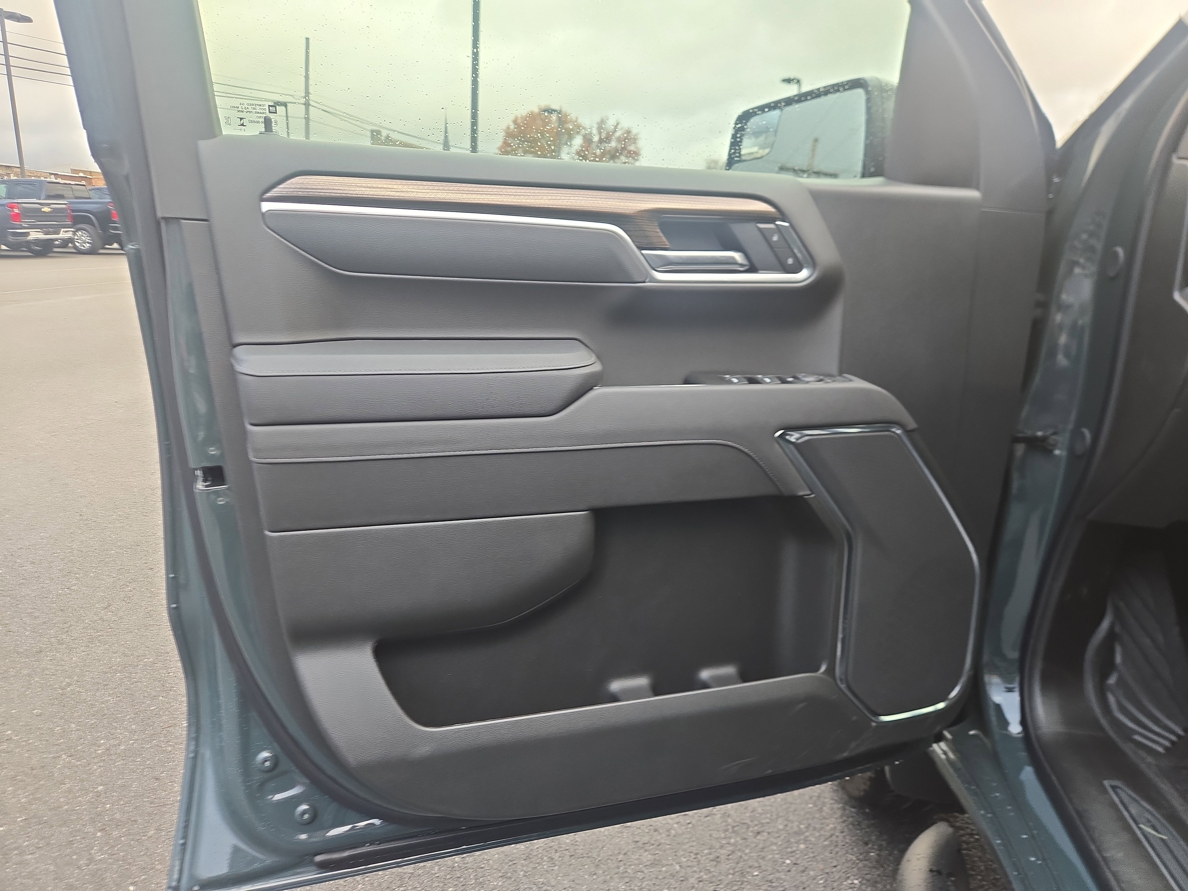 New 2026 Chevrolet Silverado 1500 LT Trail Boss w/ Dark Appearance Package image 15