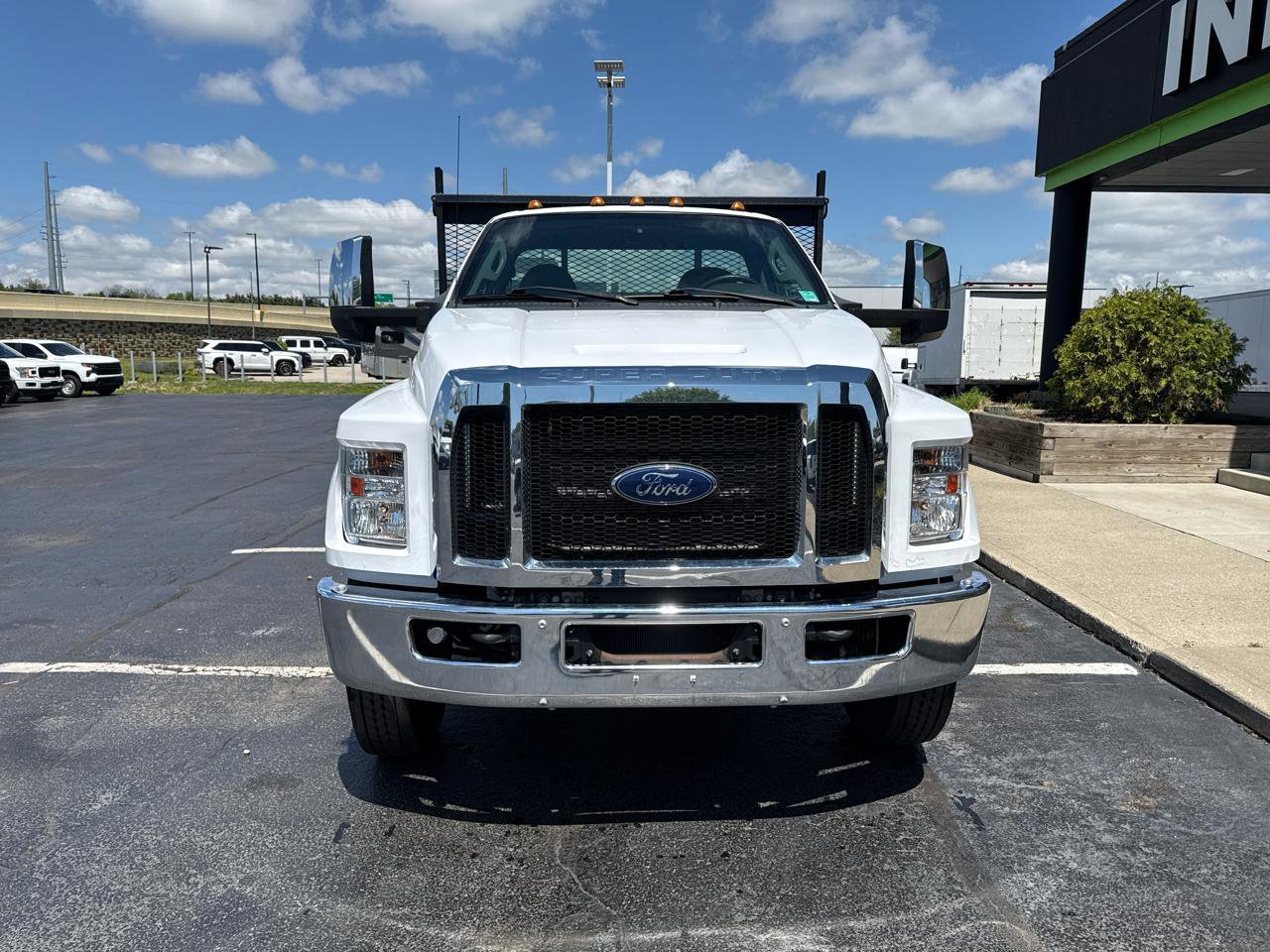Used 2022 Ford F650 2WD Regular Cab Super Duty image 3