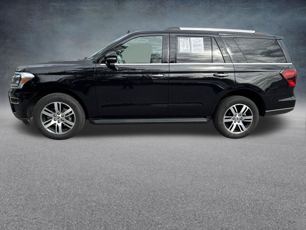 Used 2024 Ford Expedition Limited AWD/4WD image 2