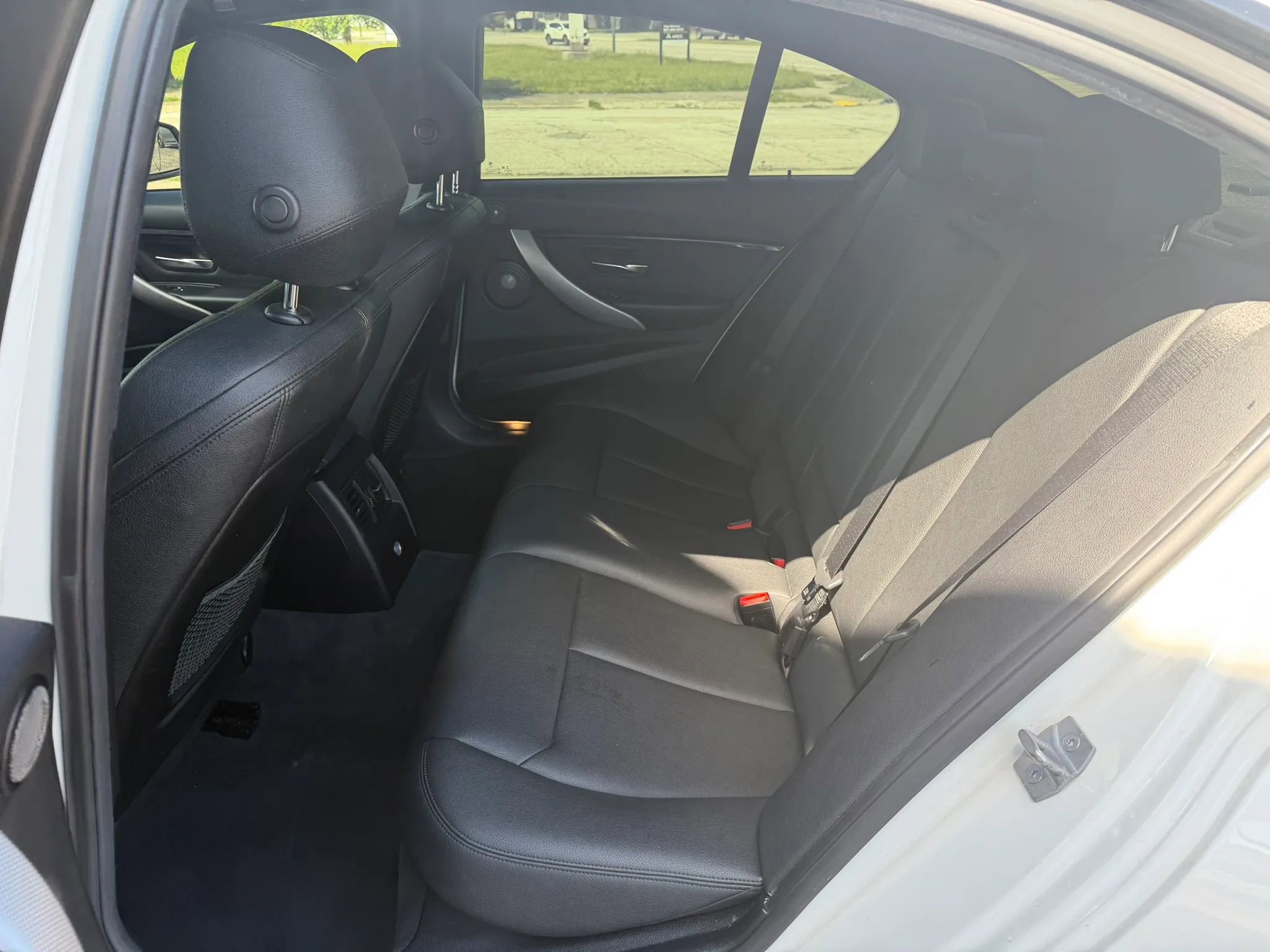 Used 2018 BMW 340i xDrive Sedan w/ Premium Package AWD/4WD image 21