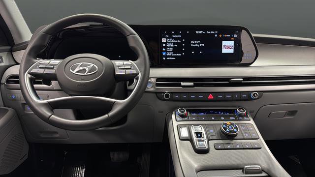 Used 2024 Hyundai Palisade SEL image 11