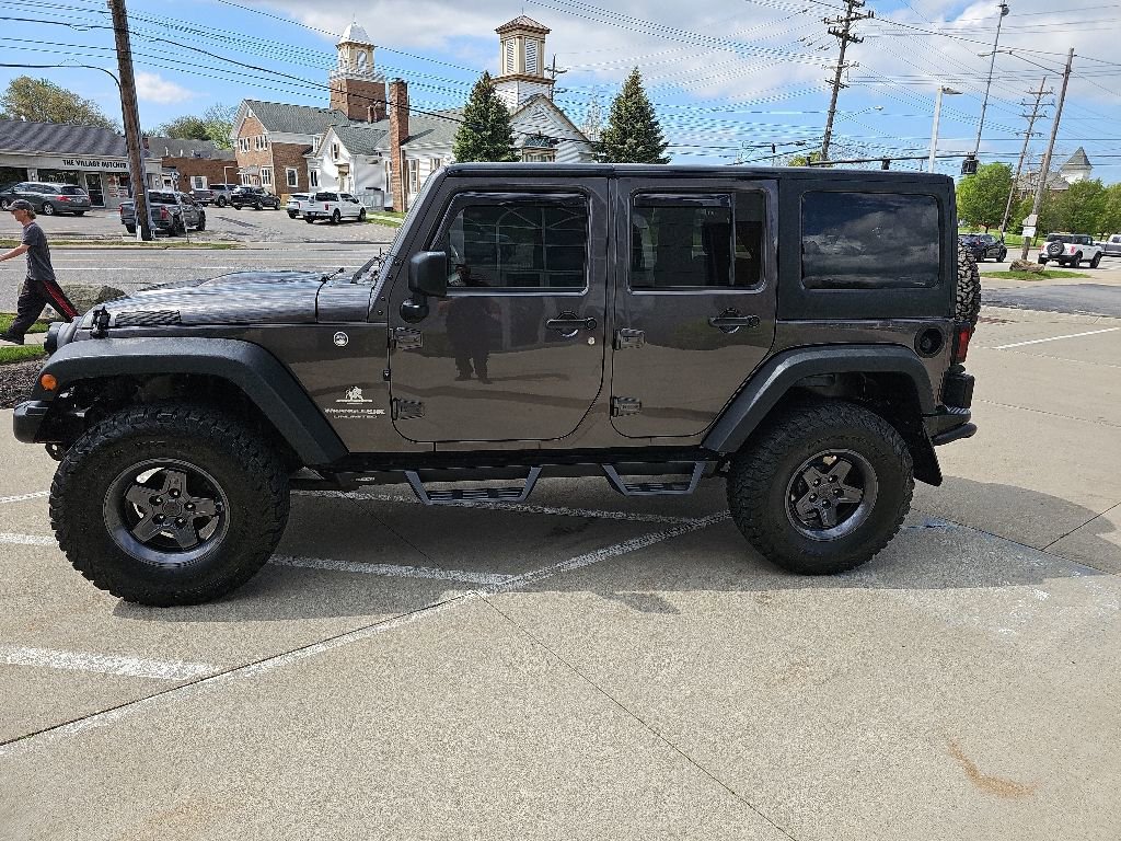 Certified 2018 Jeep Wrangler Unlimited Sport S AWD/4WD image 9