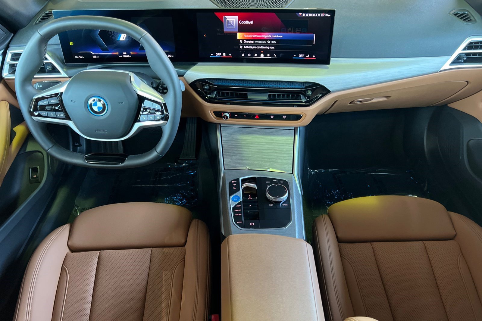 Used 2025 BMW i4 eDrive40 w/ Dynamic Handling Package image 17
