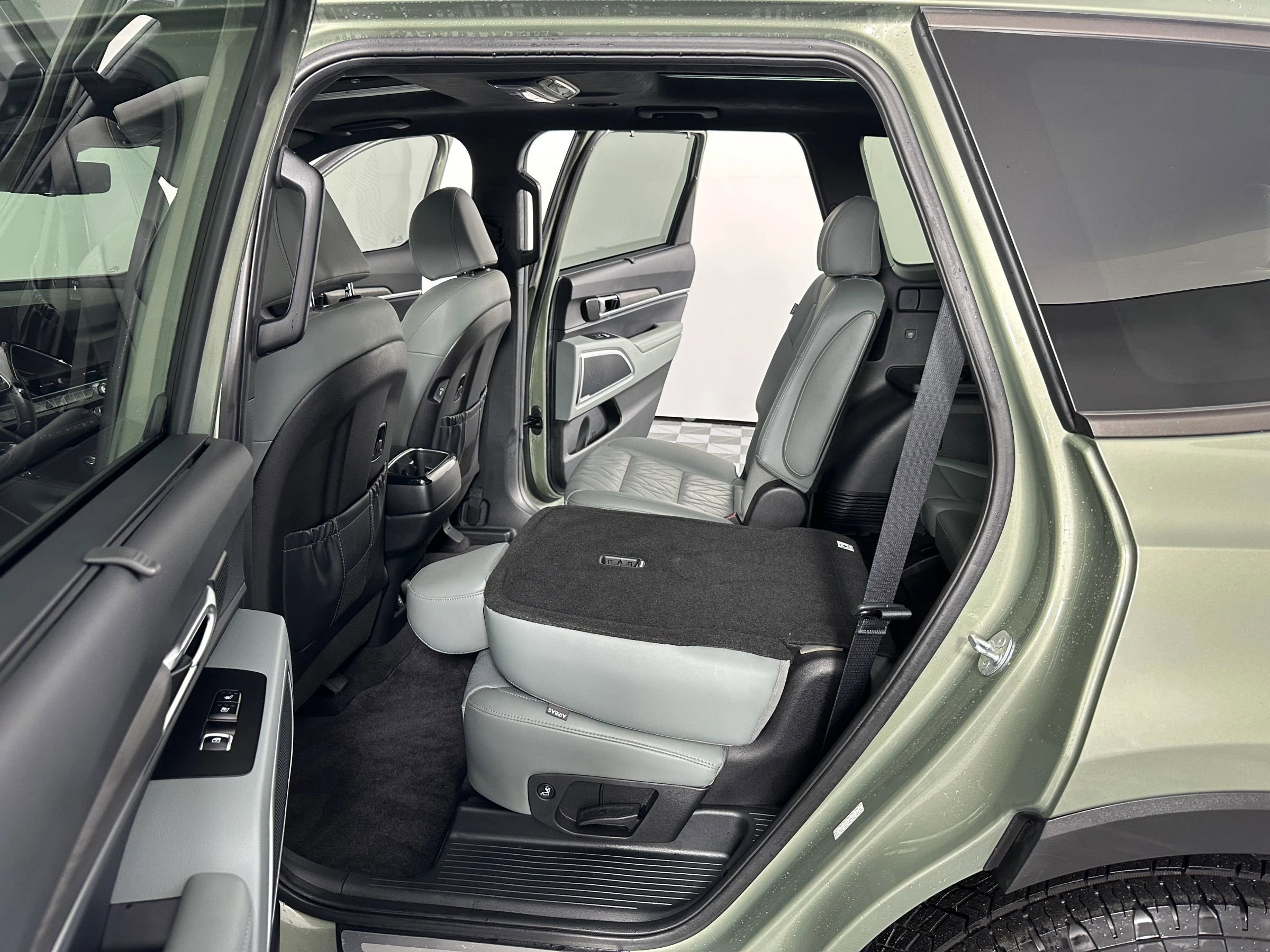 Used 2023 Kia Telluride SX Prestige X-Pro image 32