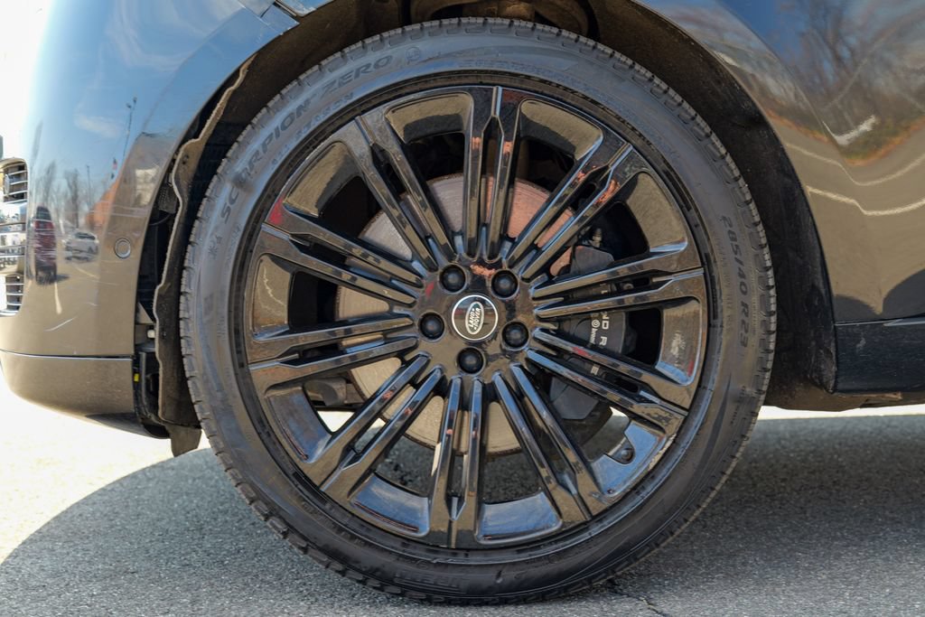 Used 2023 Land Rover Range Rover Autobiography AWD/4WD image 15
