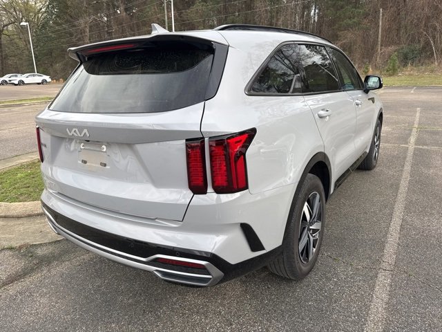 Used 2023 Kia Sorento EX image 3