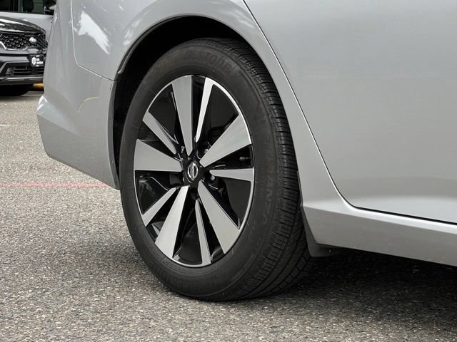 Used 2019 Nissan Altima 2.5 SL FWD image 2