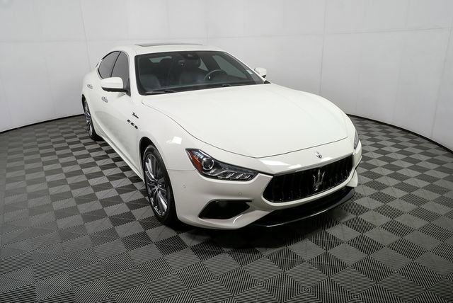 Used 2022 Maserati Ghibli Modena Q4 AWD/4WD image 28