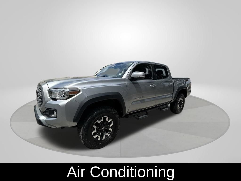 Used 2021 Toyota Tacoma TRD Off-Road image 3