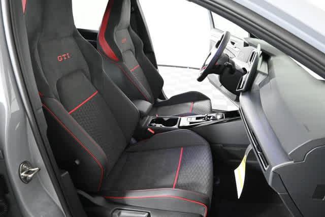 New 2026 Volkswagen Golf SE FWD image 13