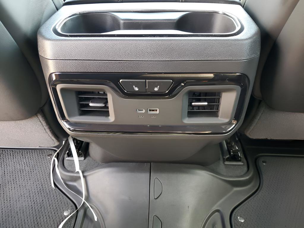 Used 2025 GMC Sierra 1500 AT4X image 21