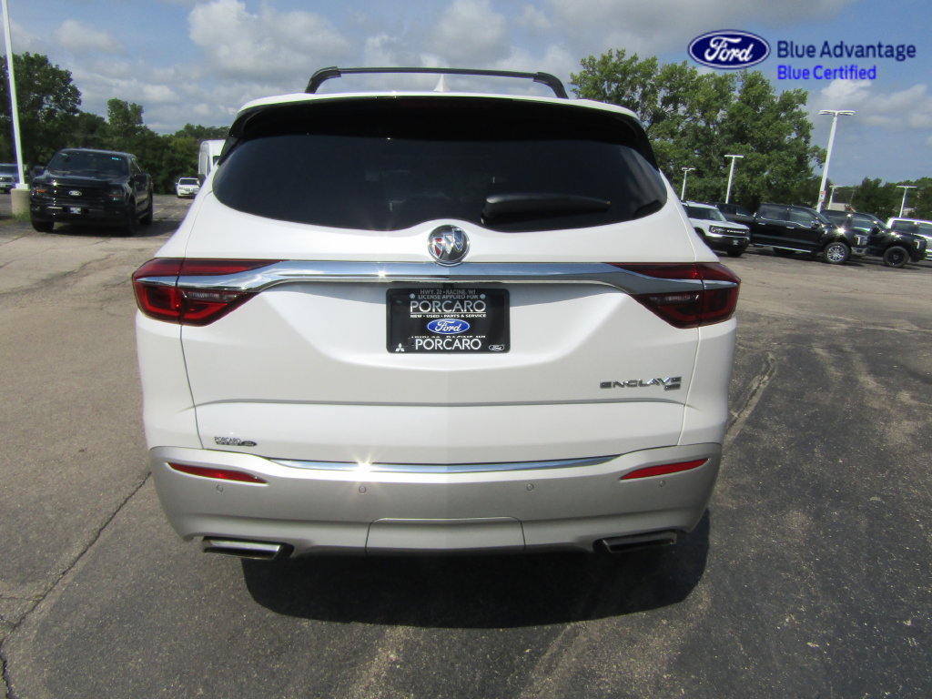 Used 2019 Buick Enclave Essence w/ LPO, Hit The Road Package AWD/4WD image 8