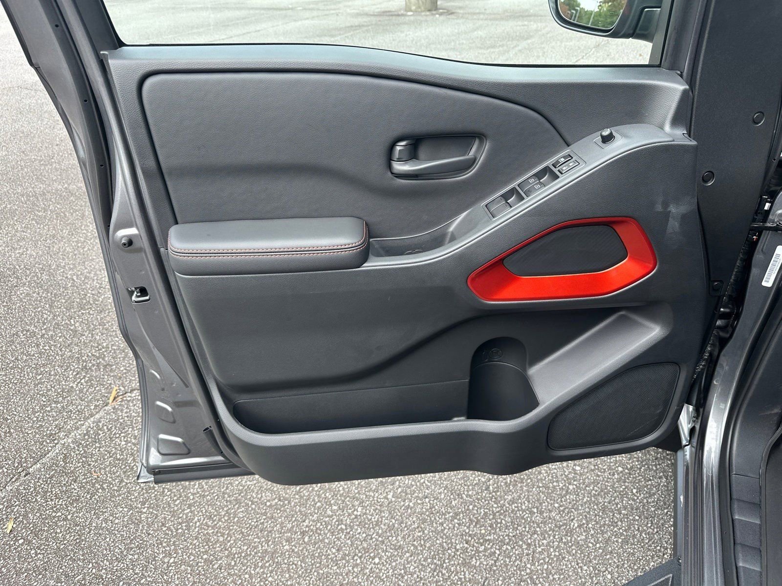 New 2026 Nissan Frontier PRO-4X w/ Pro-4x Convenience Package image 10