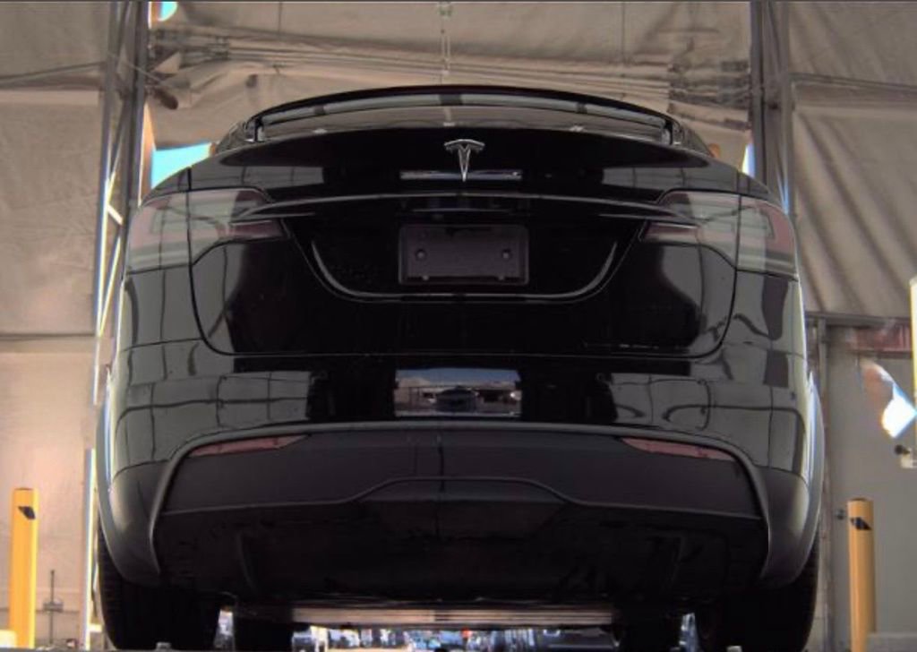 Used 2022 Tesla Model X image 5