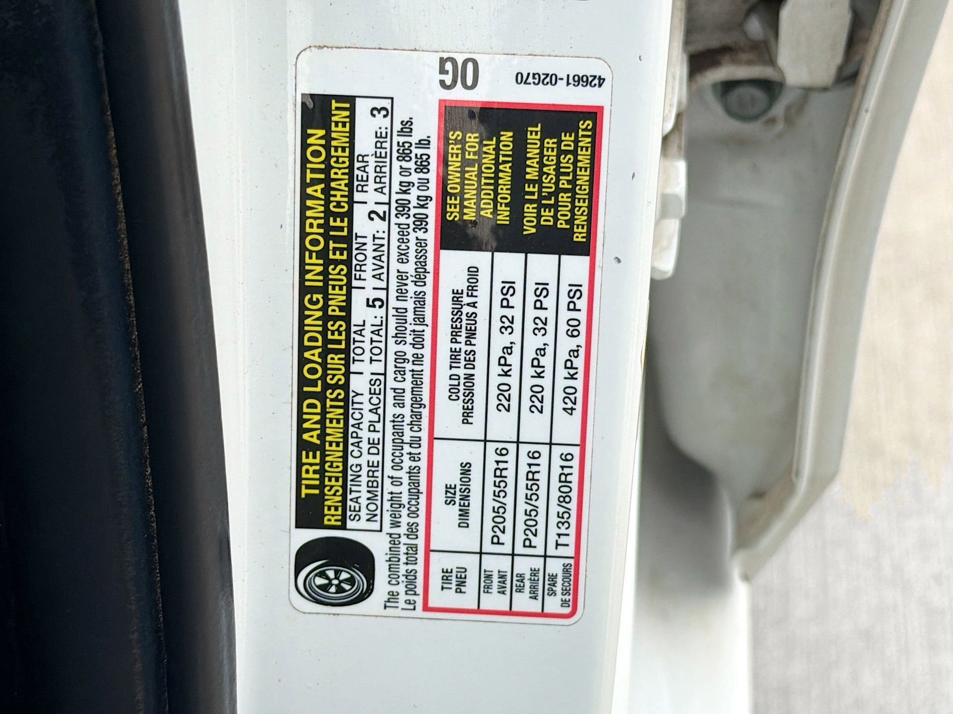 Used 2019 Toyota Corolla LE w/ Carpet Mat Package (TMS) image 32