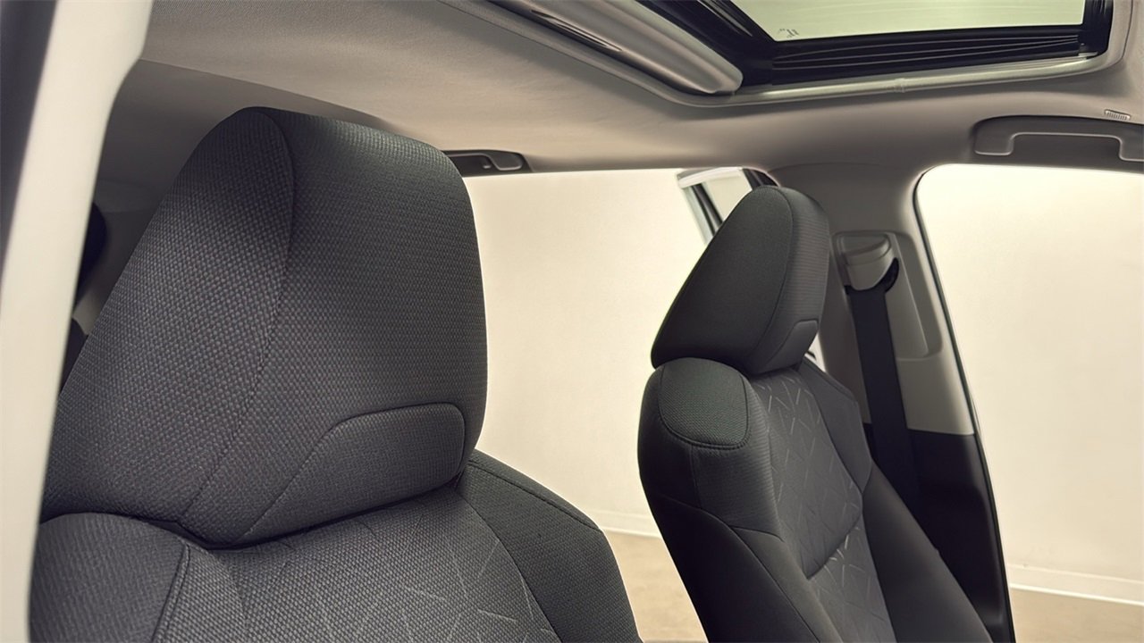 Used 2025 Toyota RAV4 XLE w/ Convenience Package image 19