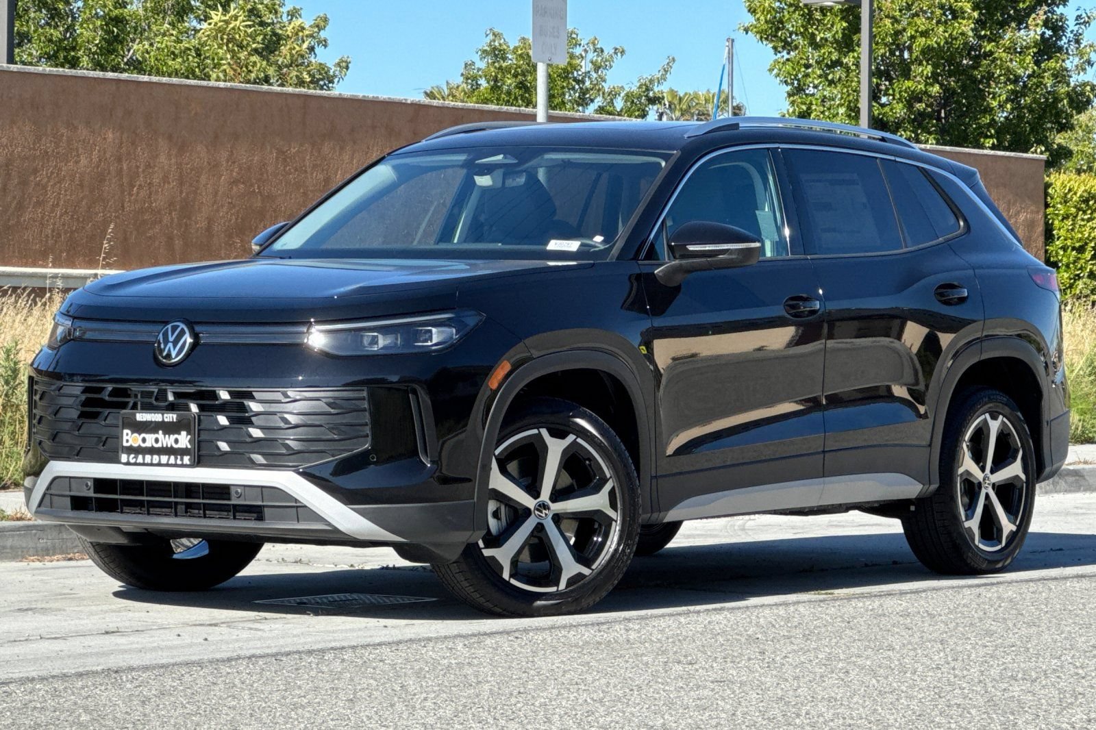 New 2026 Volkswagen Tiguan SE AWD/4WD image 8