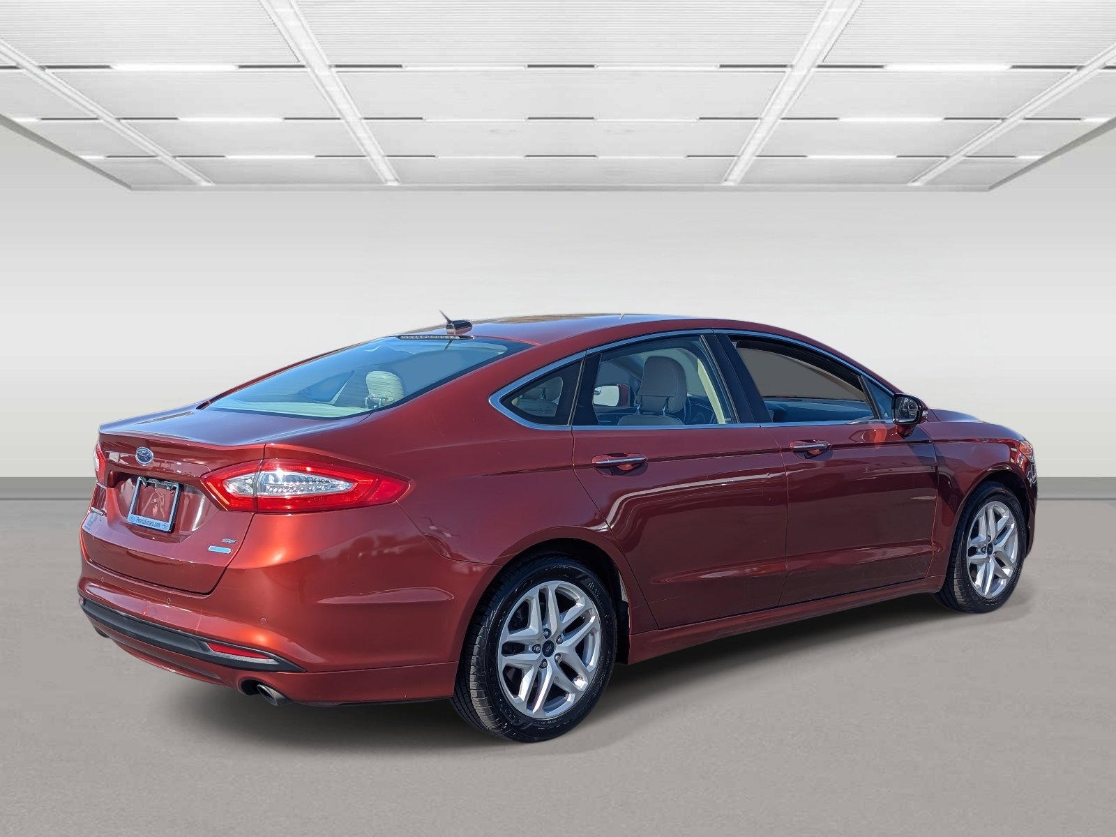 Used 2014 Ford Fusion SE w/ Equipment Group 202A image 5