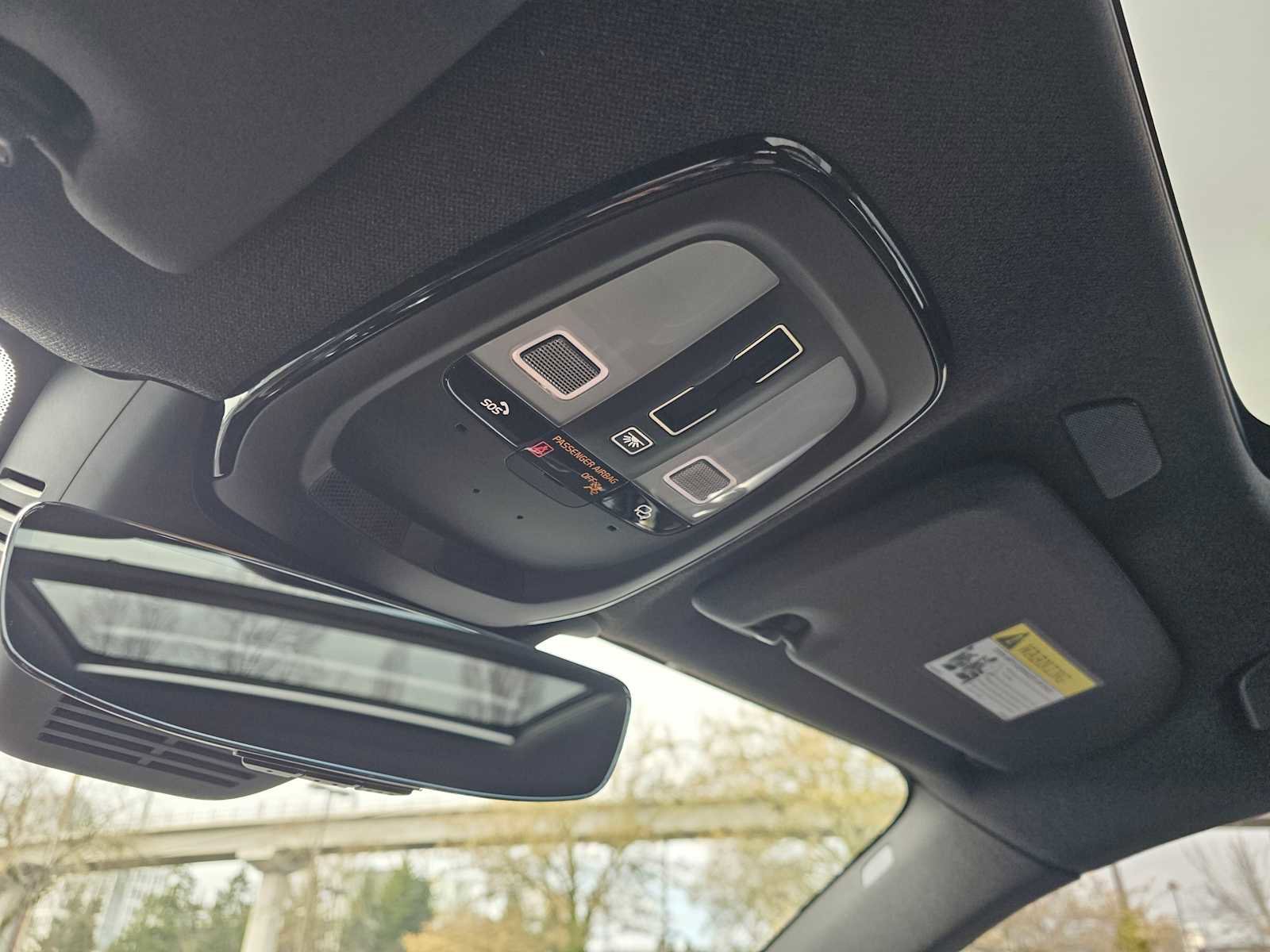 Certified 2026 Volvo XC40 B5 Ultra w/ Climate Package image 31