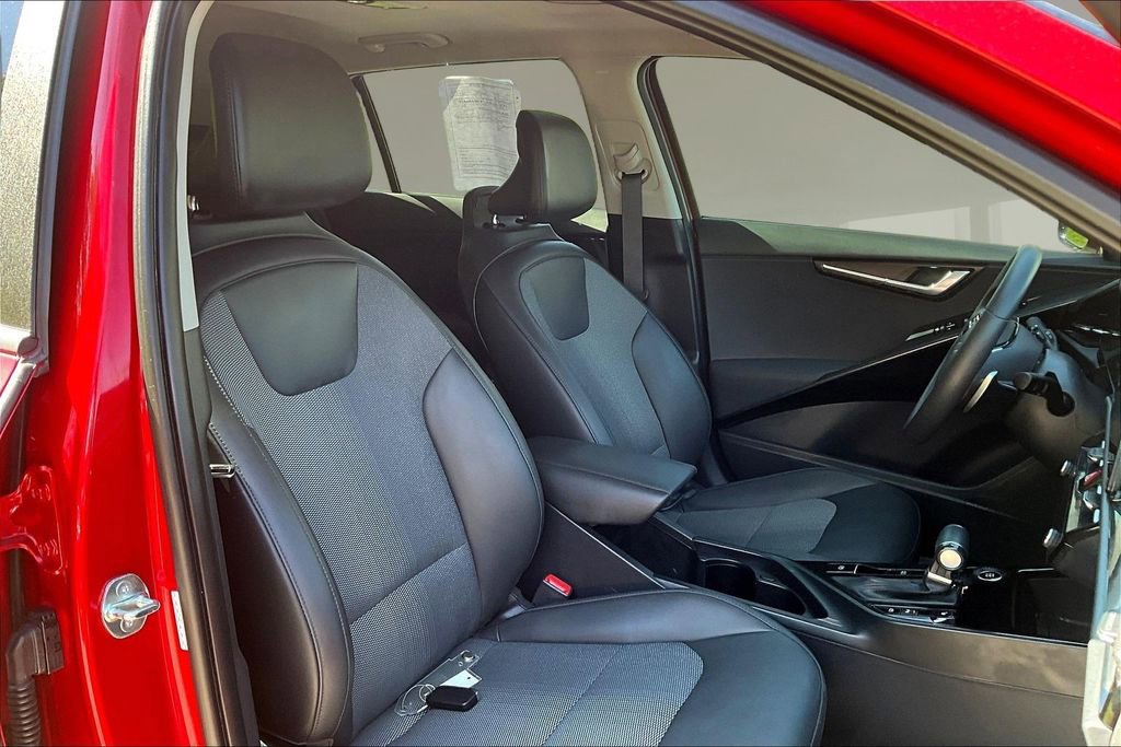 Certified 2024 Kia Niro EX Touring FWD image 27