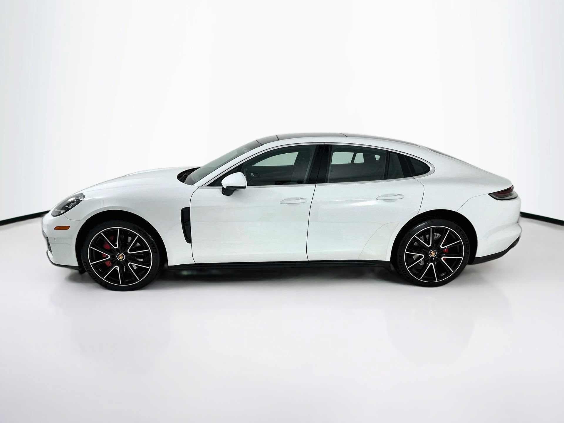 Used 2021 Porsche Panamera 4S AWD/4WD image 5