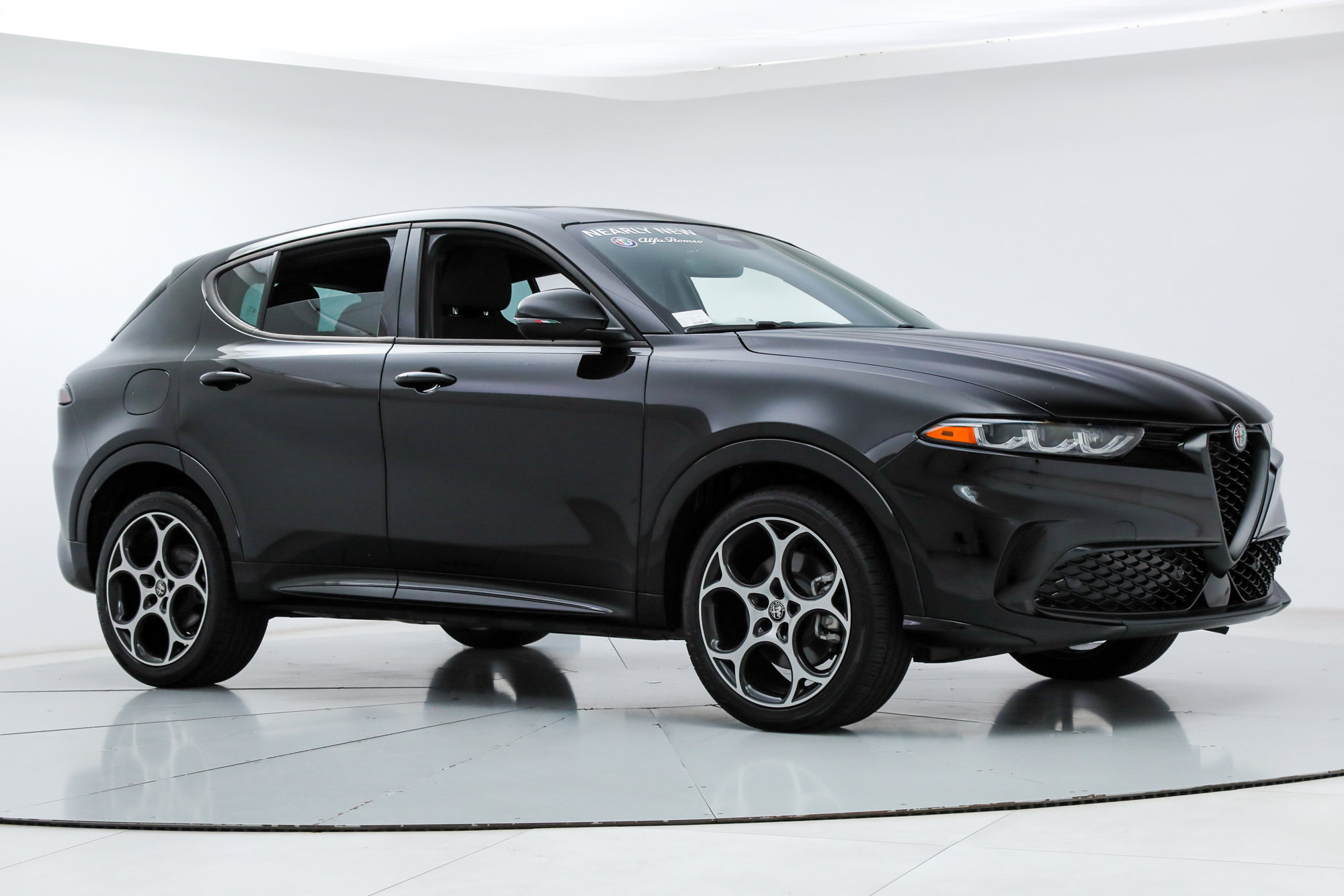 New 2025 Alfa Romeo Tonale AWD/4WD image 7