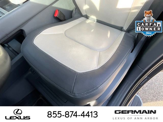 Used 2023 Land Rover Defender 110 X-Dynamic SE image 21