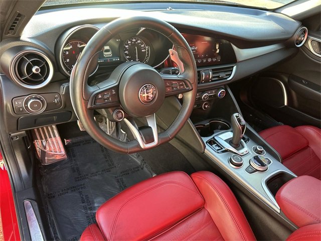 Used 2022 Alfa Romeo Giulia Veloce image 9