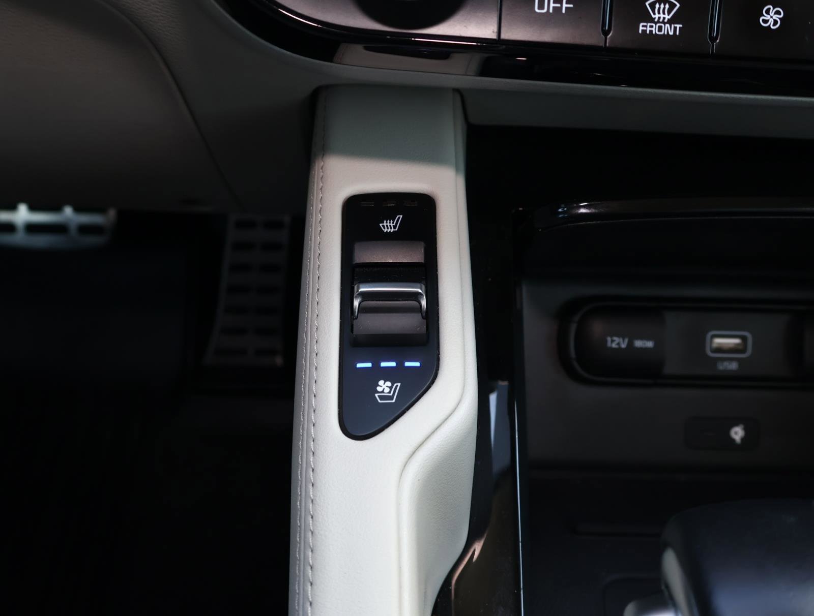 Used 2022 Kia Telluride SX w/ Nightfall Edition Package image 28