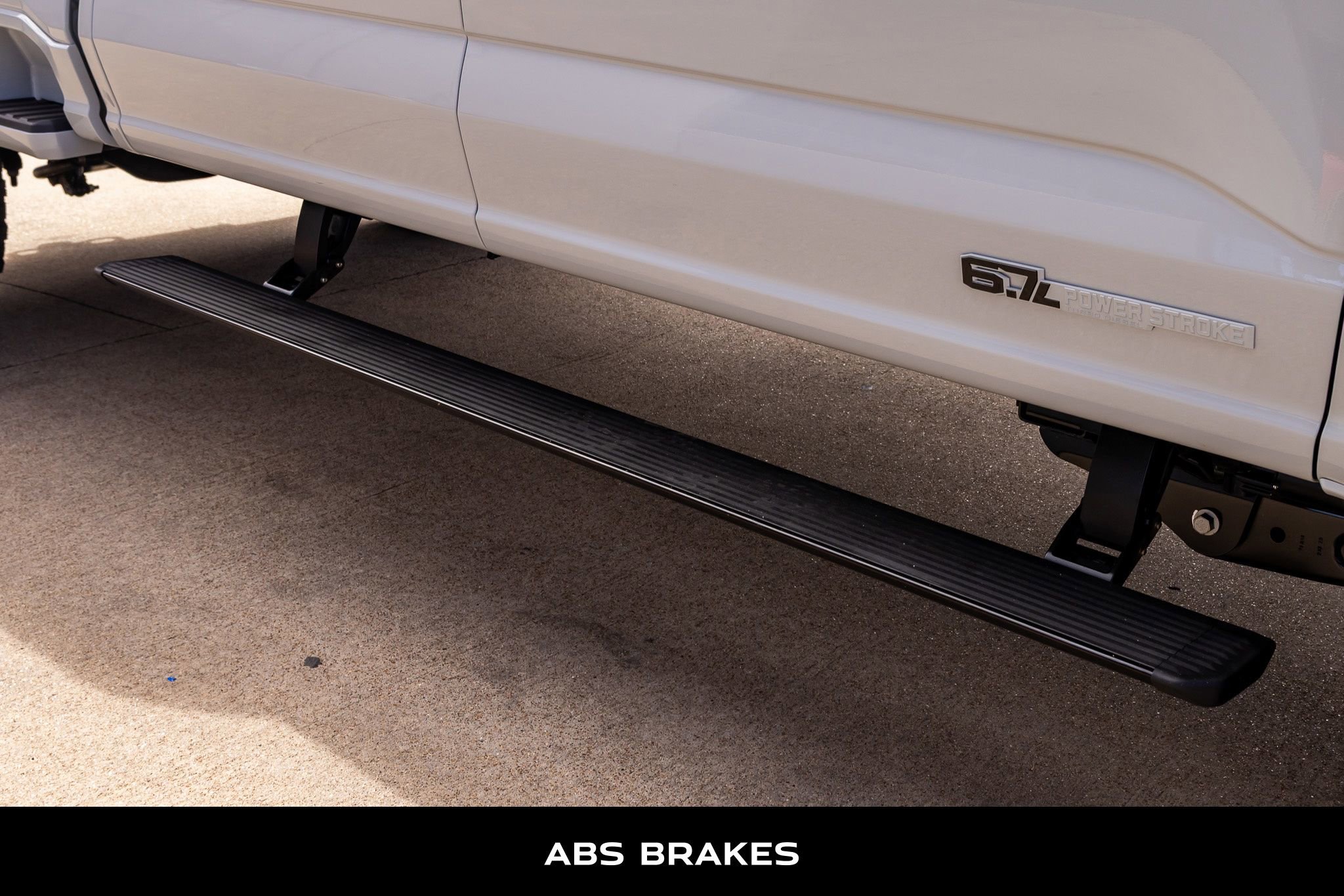 Used 2026 Ford F450 Platinum w/ Platinum Plus Package image 13