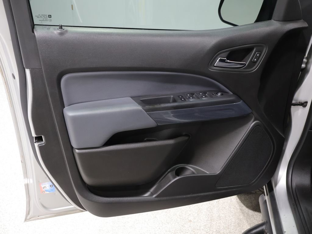 Used 2018 Chevrolet Colorado Z71 AWD/4WD image 13