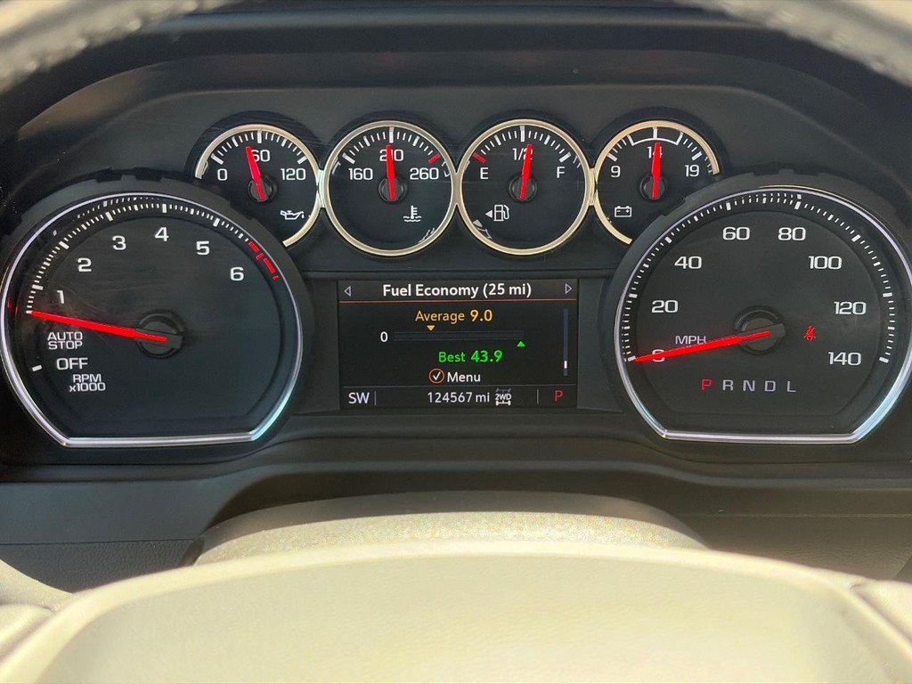 Used 2022 Chevrolet Silverado 1500 LT AWD/4WD image 25
