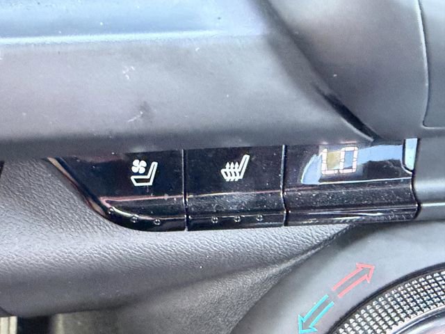 Used 2018 Chevrolet Camaro LT image 26