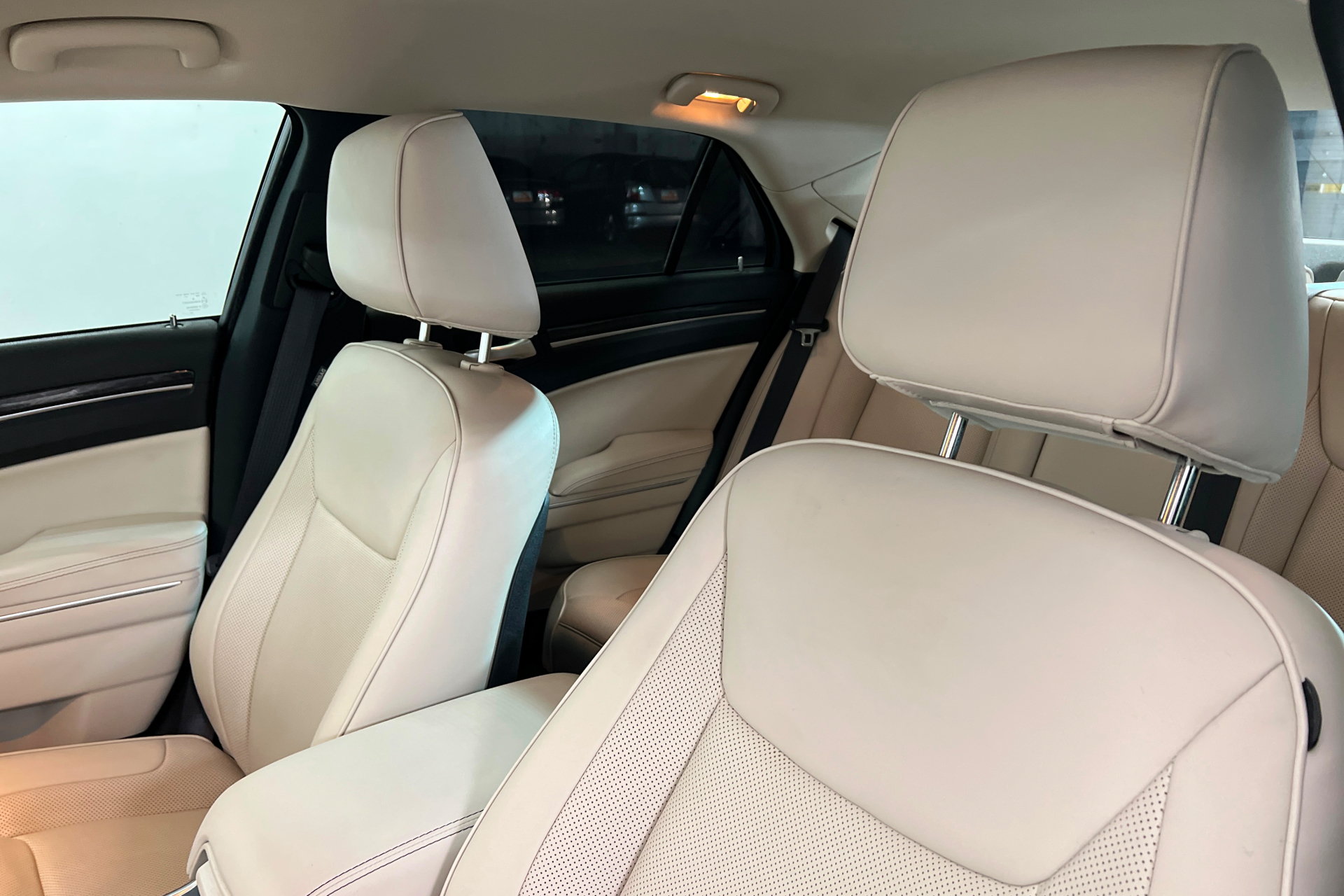 Certified 2022 Chrysler 300 Touring L w/ Comfort Group RWD image 16