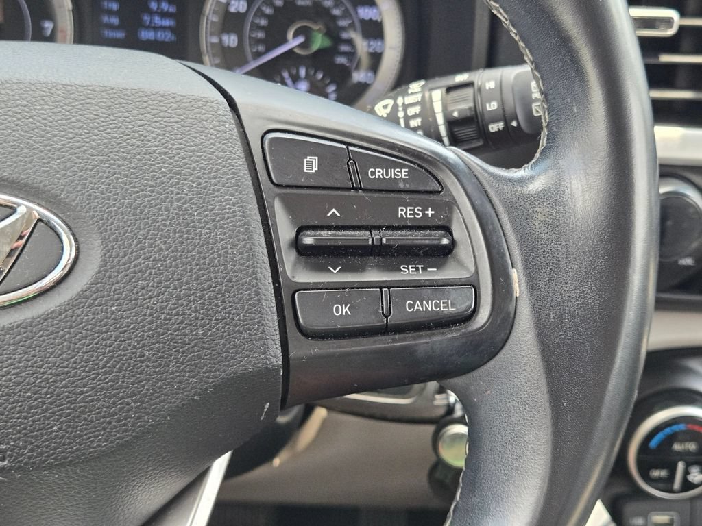 Used 2022 Hyundai Venue SEL w/ Cargo Package FWD image 26