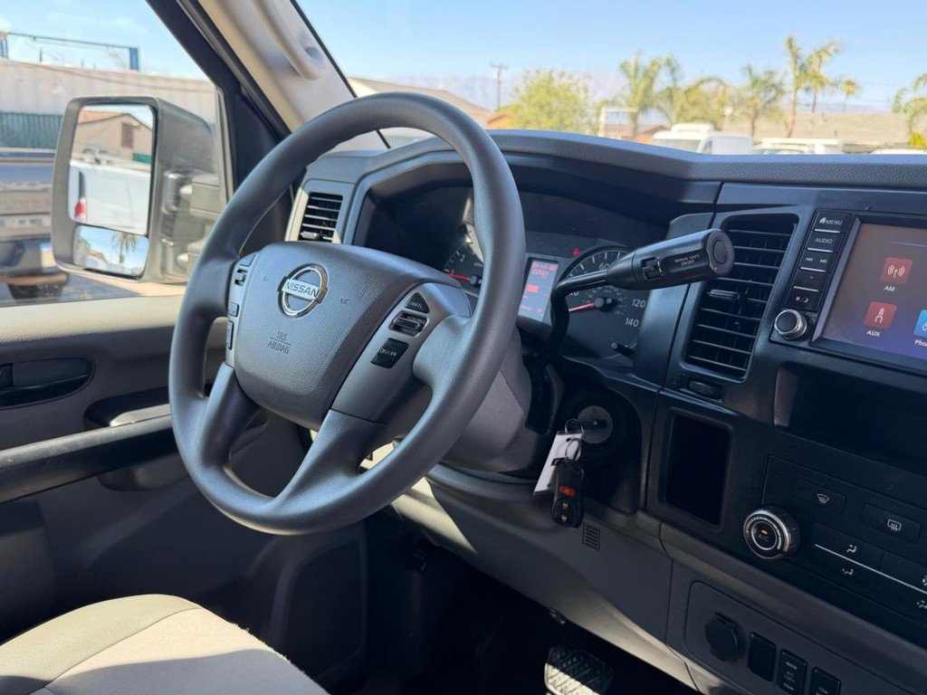 Used 2019 Nissan NV 3500 SL w/ Back Door Glass Package image 33