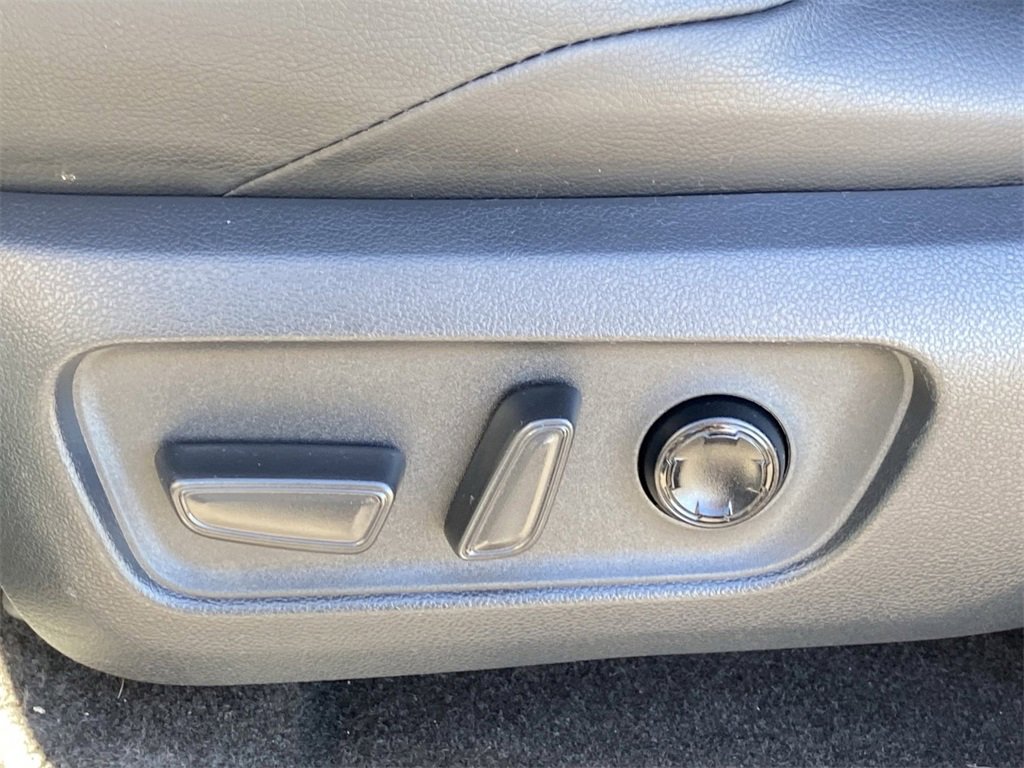 Certified 2025 Toyota 4Runner TRD Off-Road Premium image 22