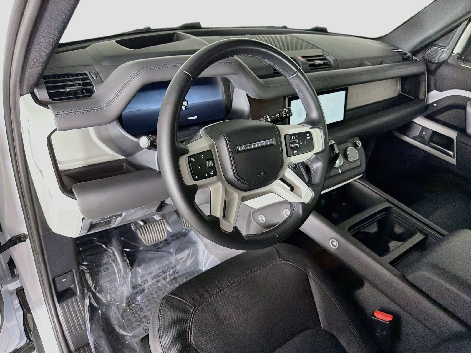 Used 2023 Land Rover Defender 110 X-Dynamic SE AWD/4WD image 9