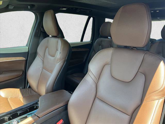 Used 2024 Volvo XC90 T8 Plus w/ Protection Package Premier AWD/4WD image 16