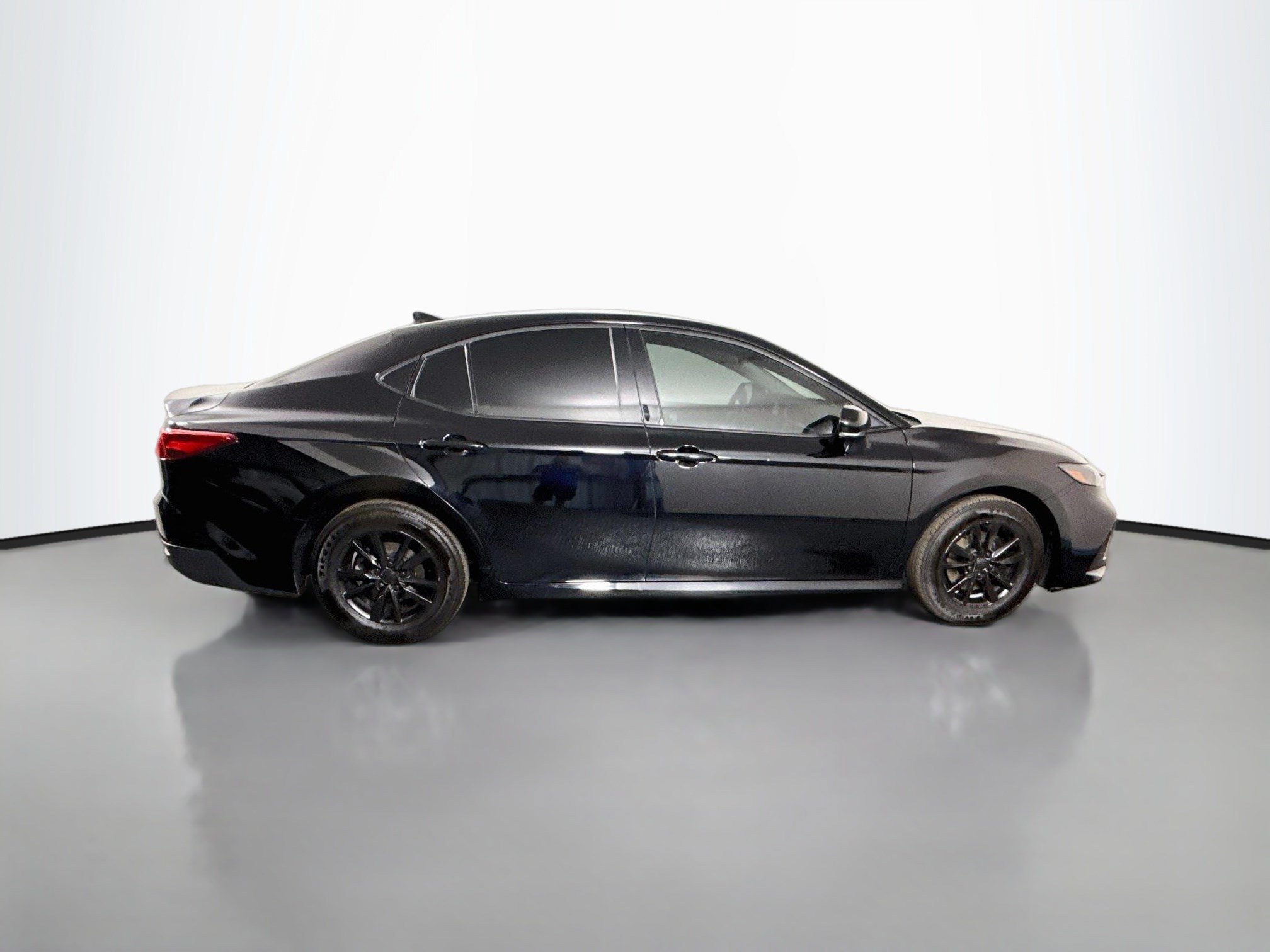 Used 2026 Toyota Camry LE FWD image 11