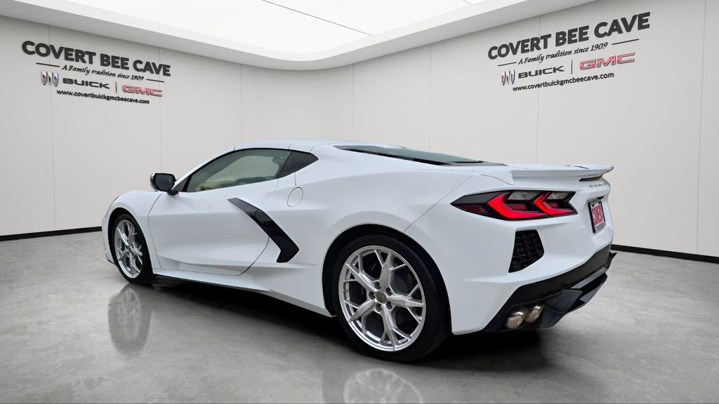 Used 2022 Chevrolet Corvette Stingray Premium Cpe w/ Engine Appearance Package image 7