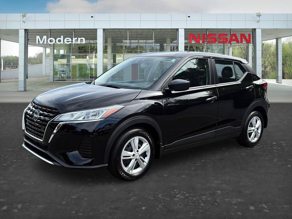 Certified 2025 Nissan Kicks Play S
