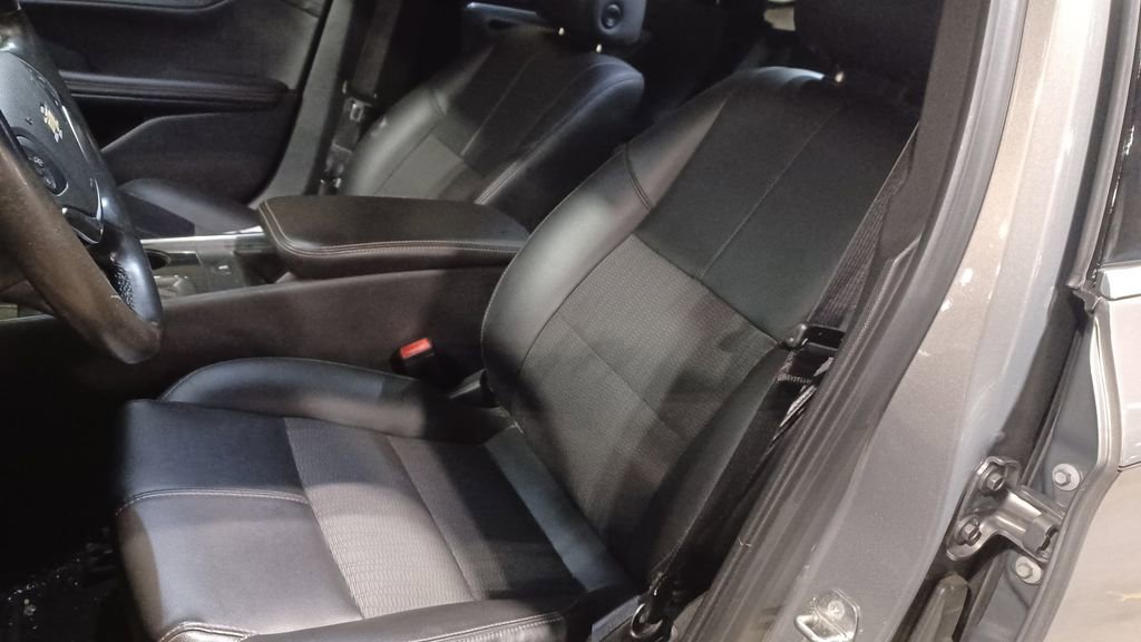 Used 2018 Chevrolet Impala LT image 6