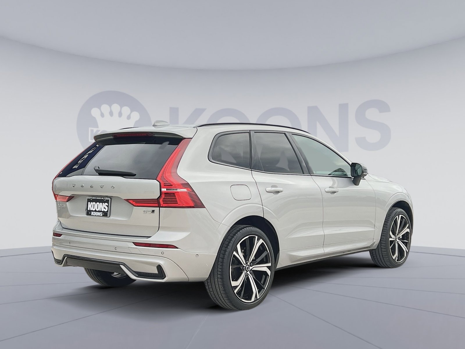Certified 2023 Volvo XC60 B5 Ultimate image 7